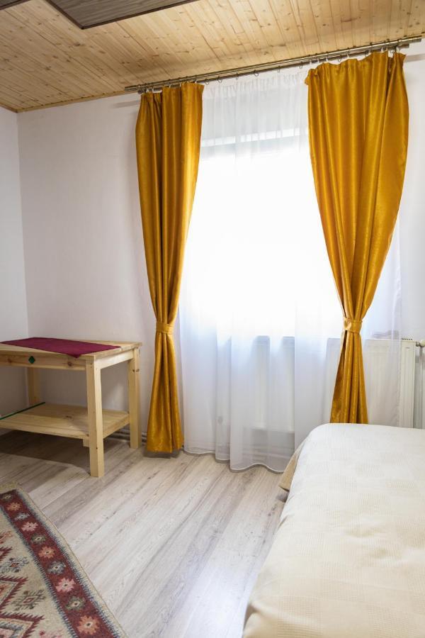 Pensiunea Novac Durau Exterior foto